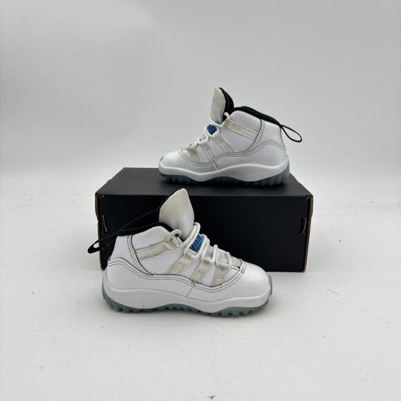 Nike Jordan 11 Retro Basketball Shoes Sneakers Baby 5C 18 Months - Picture 14 of 15